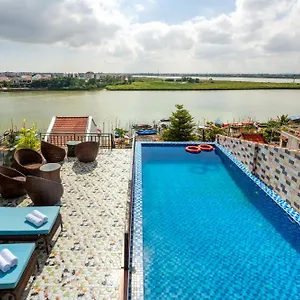 Rockmouse Centre River Hoi An